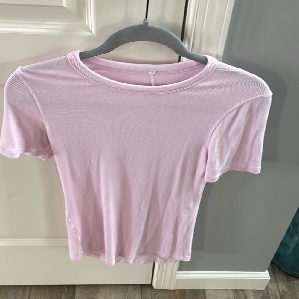 Lululemon tee, size 4